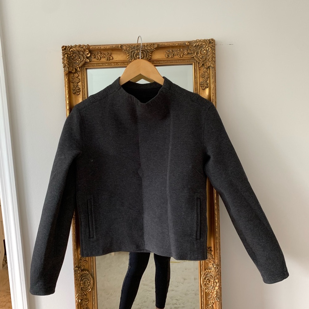 Lululemon sweater like top